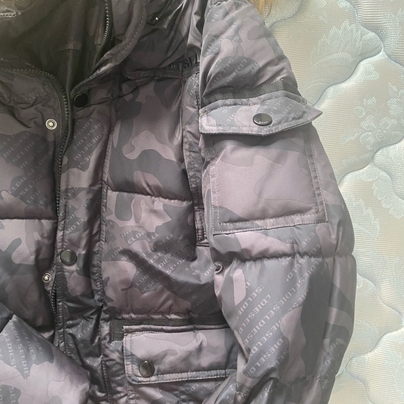 Diesel - Picture 5 of 12